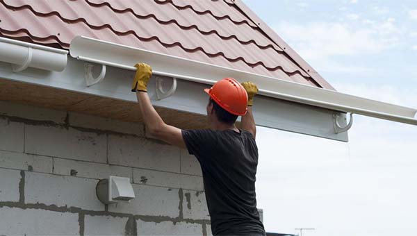 5 Signs You Should Replace Your Residential Gutters