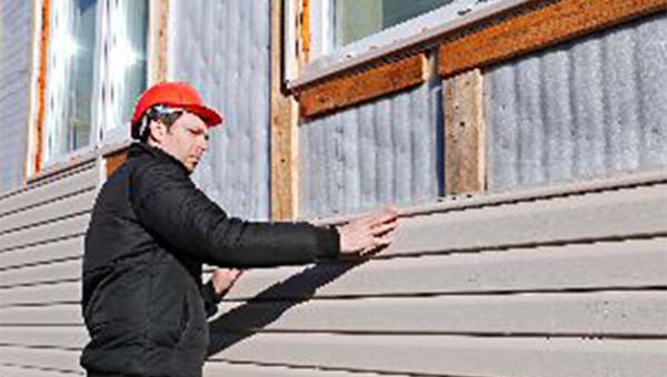 3 Ways Winter Weather Damages Home Siding