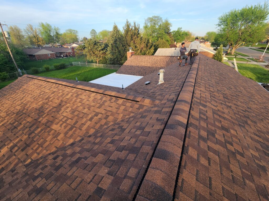 Atlas Pinnacle Pristine architectural shingles installed on a Dayton Ohio home.